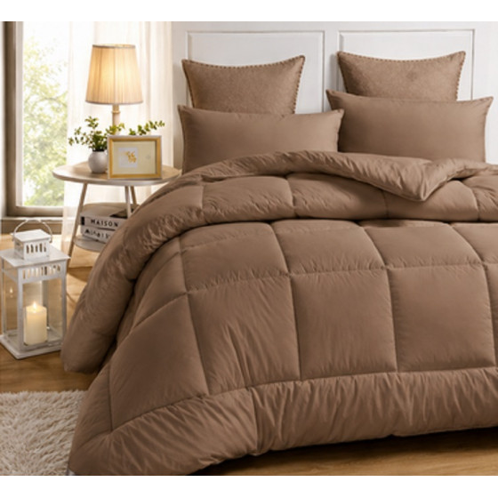 COUETTE UNI  MARRON 2.2X2.4M